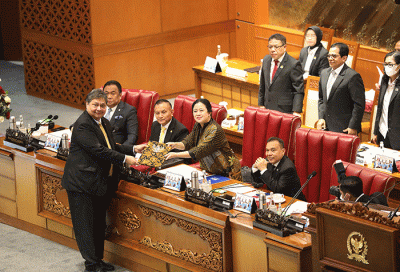 Sidang Paripurna DPR ke-19 Masa Persidangan IV Tahun Sidang 2022-2023 di Kompleks Parlemen, Senayan, Jakarta, Selasa (21/3/2023).