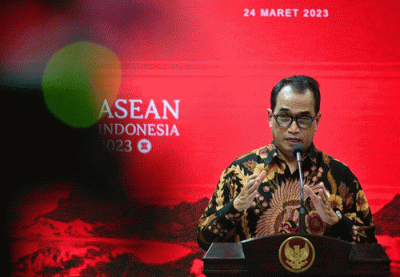 Menteri Perhubungan Budi Karya Sumadi memberikan keterangan usai mengikuti rapat terbatas di Istana Merdeka, Jakarta, Jumat (24/3/2023).