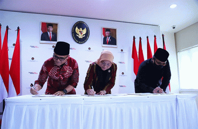 Keputusan bersama terkait hari libur nasional dan cuti bersama di Kantor Kemenko PMK, Jakarta, Rabu (29/3/2023).