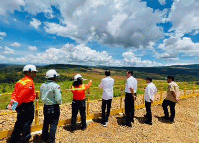 Presiden Jokowi memberikan sambutannya saat meresmikan Taman Kehati Swerigading Wallacea di PT Vale Indonesia, Kabupaten Luwu Timur, Sulawesi Selatan.