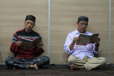 Suasana khataman Al-Quran dan Pengajian Nuzulul Quran Ramadan 1444 H.