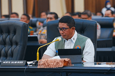 Kepala BNPB Letjen TNI Suharyanto saat memberikan paparan pada Rapat Koordinasi Kesiapan Menghadapi Idul Fitri 144H dan Antisipasinya di Mabes Polri.