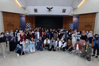 Educational Camp Road Show to Campus Universitas Indonesia di Depok, Jawa Barat, Rabu (12/4/2023).