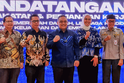 Kepala Badan Pelindungan Pekerja Migran Indonesia Benny Rhamdani saat penandatanganan nota kesepahaman di Jakarta, Kamis (13/4/2023).