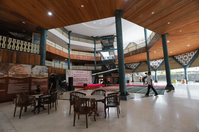 Suasana gedung Serbaguna Setu Babakan di Kawasan Perkampungan Budaya Betawi (PBB) Jagakarsa, Jakarta Selatan, Jumat (14/4/2023).