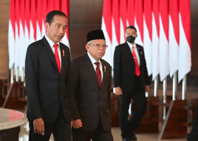 Presiden Joko Widodo beserta Iriana Joko Widodo dan delegasi terbatas berangkat menuju ke Hannover, Jerman, Sabtu (15/4/2023).