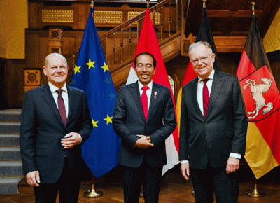 Presiden Joko Widodo diterima oleh Kanselir Jerman Olaf Scholz di Guesthouse Lower Saxony, Hannover, Jerman, Minggu (16/4/2023).