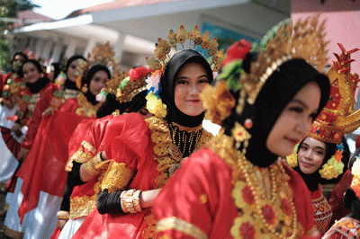 Upacara Peringatan Hari Pendidikan Nasional (Hardiknas) Tingkat Kota Makassar, di SMPN 13, Selasa, (2/5/2023).