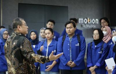 Penyelenggaraan program magang tersebut bertujuan untuk meningkatkan literasi dan pemahaman tentang manajemen keuangan untuk masyarakat.