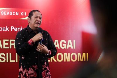 Wali Kota Padang Sidempuan Irsan Efendi Nasution memberikan pemaparan materi saat penjurian Indonesia Visionary Leader (IVL) sesi XII.