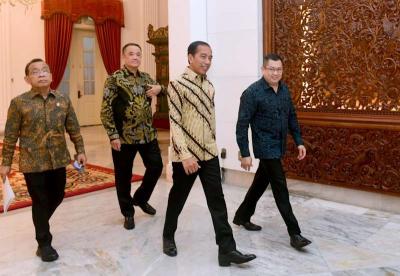 Presiden Joko Widodo beraudiensi dengan Paguyuban Sosial Marga Tionghoa Indonesia (PSMTI) di Istana Negara, Jakarta, Senin (15/5/2023).
