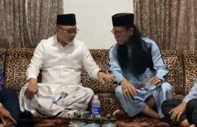 Mendag Zulkifli Hasan mengunjungi Pondok Pesantren Ora Aji yang dimiliki oleh Miftah Maulana Habiburrohman alias Gus Miftah di Sleman, Sabtu (20/5/2023).