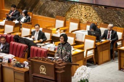 Menteri Keuangan Sri Mulyani menyampaikan pidato saat Rapat Paripurna DPR RI Ke-25 Masa Persidangan V Tahun Sidang 2022-2023