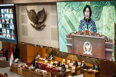 Menteri Keuangan Sri Mulyani menyampaikan pidato saat Rapat Paripurna DPR RI Ke-25 Masa Persidangan V Tahun Sidang 2022-2023 .