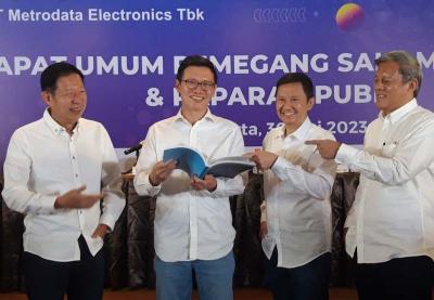Dirut Susanto Djaja, Direktur Agus Honggo Widodo, Direktur Sjafril Effendi, dan Direktur Randy Kartadinata hadir pada RUPST di Jakarta, Selasa (30/5/2023).