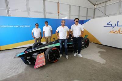 Dukungan Allianz untuk penyelenggaraan Formula E tersebut sebagai bentuk komitmen terhadap masa depan yang berkelanjutan dan mobilitas ramah lingkungan.