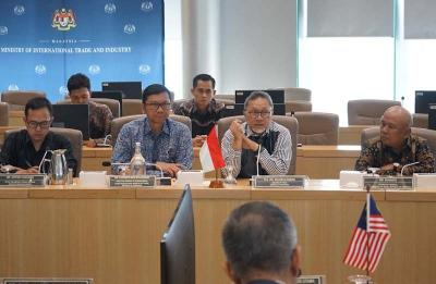 Menteri Perdagangan Zulkifli Hasan bertemu dengan Menteri Investasi, Perdagangan dan Industri Malaysia Tengku Datuk Seri Utama Zafrul Bin Tengku Abdul Aziz.