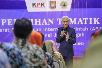 Gubernur Jawa Tengah Ganjar Pranowo mengumpulkan Aparat Pengawasan Intern Pemerintah (APIP) se-Jawa Tengah di BPSDMD Provinsi Jateng, Senin (19/6/2023).