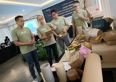 Direktur Willy Soesanto, Direktur Utama Herwanto Sutanto, Komisaris Independen Meigi Sonnata Widjaja, Direktur Kuswara menghadiri acara paparan publik ALDO.