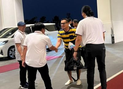 Sejumlah peserta tiba di Sedayu Indah Golf, Pantai Indah Kapuk,Jakarta untuk mengikuti IDX Channel Golf Tournament 2023, Sabtu (24/6/2023).