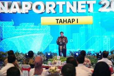 Menko Perekonomian Airlangga Hartarto hadir di acara Penandatanganan Pakta Integritas dan Pelaksanaan Go Live Inaportnet Tahap I Tahun 2023.
