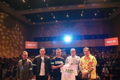 Menko Airlangga Hartarto menjadi narasumber dalam acara Indonesia Net-Zero Summit (INZS) 2023 yang diadakan oleh Foreign Policy Community of Indonesia (FPCI) .
