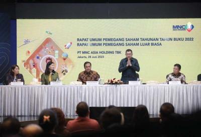 Dirut PT MNC Asia Holding Tbk Hary Tanoesoedibjo menghadiri RUPST Tahun Buku 2022 dan RUPSLB di iNews Tower, Jakarta, Rabu (28/6/2023).