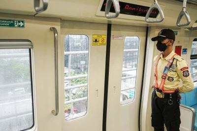 PT KAI (Persero) melakukan uji coba LRT Jabodebek bersama awak media jelang uji coba terbatas untuk masyarakat pada 12 Juli 2023 mendatang.