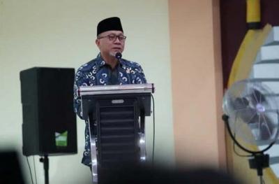 Mendag Zulkifli Hasan menghadiri Pembukaan tahun Pendidikan 2023/2024 dan Pelantikan Santri Baru Ponpes Dea Malela, Sumbawa, NTB, Jumat (7/7/2023) malam.
