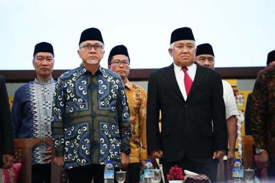Mendag Zulkifli Hasan menghadiri Pembukaan tahun Pendidikan 2023/2024 dan Pelantikan Santri Baru Ponpes Dea Malela, Sumbawa, NTB, Jumat (7/7/2023) malam.