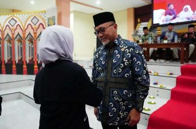 Mendag Zulkifli Hasan menghadiri Pembukaan tahun Pendidikan 2023/2024 dan Pelantikan Santri Baru Ponpes Dea Malela, Sumbawa, NTB, Jumat (7/7/2023) malam.