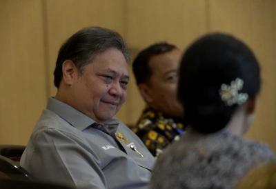 Menko Perekonomian Airlangga Hartarto membuka acara Kongres IX Konfederasi Serikat Buruh Seluruh Indonesia (KSBSI) di Jakarta, Sabtu (8/7/2023).