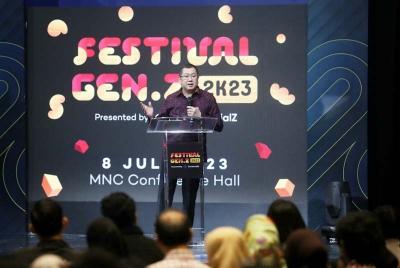 Executive Chairman MNC Group Hary Tanoesoedibjoacara membuka Festival Gen Z 2023 di MNC Conference Hall, Sabtu (8/7/2023).