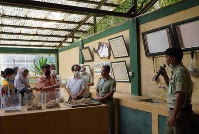 YDBA mengajak stakeholders melihat langsung Integrated Waste Management (IWM) yang diterapkan oleh TSI bersama Greenprosa.