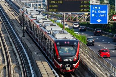 Uji Coba Operasional Terbatas LRT Jabodebek untuk komunitas maupun masyarakat umum akan dihentikan sementara mulai 17-20 Juli 2023.