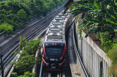 Uji Coba Operasional Terbatas LRT Jabodebek untuk komunitas maupun masyarakat umum akan dihentikan sementara mulai 17-20 Juli 2023.