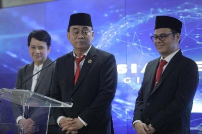 Menkominfo Budi Arie Setiadi memberikan keterangan pers di Kantor Kemenkominfo, Jakarta, Senin (17/7/2023).