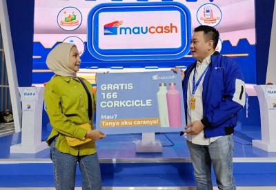 Selama perhelatan GIIAS 2023, bagi pengunjung yang melakukan pencairan pinjaman akan mendapatkan tumbler Corkcicle.