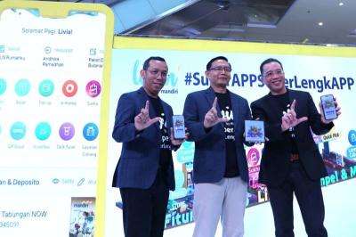 Bank Mandiri menggelar program #SuperAPPSuperLengkAPP yang memperkenalkan lebih dari 70 fitur keuangan Livin' by Mandiri secara langsung ke masyarakat.