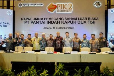 Presdir PT Pantai Indah Kapuk Dua Tbk (PT PANI) Sugianto Kusuma atau Aguan  hadir pada konfrensi pers RUPSLB PT PANI di Jakarta, Jumat (15/9/2023)