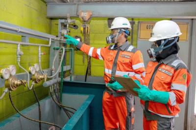 SIG mengawal upaya pelestarian ozon dengan mengoptimalkan pengoperasian fasilitas pemusnah Bahan Perusak Ozon (BPO) di Narogong Jawa Barat,