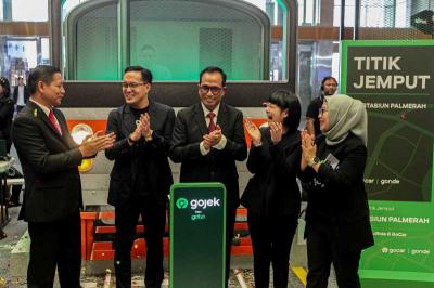 PT GoTo Gojek Tokopedia (Tbk) meluncurkan fitur terbaru yakni GoRide Transit di aplikasi Gojek.