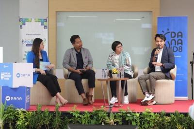 Chief Product DANA Indonesia Rangga Wiseno menjadi pembicara dalam puncak acara DANAID8 di Universitas Bina Nusantara.