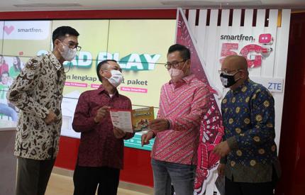 Penandatangan MoU sinergi kedua perusahaan untuk meluncurkan produk inovatif.