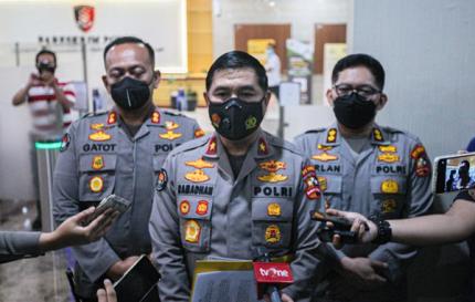 Karopenmas Divisi Humas Polri Brigjen Pol Ahmad Ramadhan saat memberikan penjelasan kepada wartawan terkait kasus ujaran kebencian Ferdinand Hutahean.