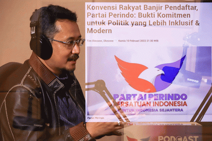 Wakil Ketua Umum DPP Partai Perindo Ferry Kurnia (kiri) saat menjadi narasumber Podcast Aksi Nyata #DariKamuUntukIndonesia.