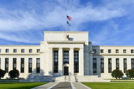 Donald Trump dan Kamala Harris Beda Pendapat soal Masa Depan The Fed