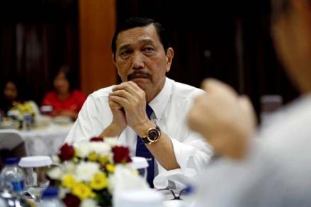 Ekonomi RI Diprediksi Tumbuh 5 Persen, Luhut: Manfaatkan Produk Lokal