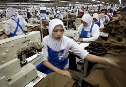 UMK Terlalu Tinggi, 14 Pabrik Garmen Bakal Cabut dari Jawa Barat. (Foto: MNC Media).