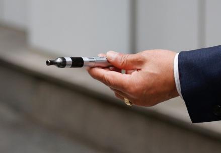 Hong Kong Terapkan Larangan Vaping di Tempat Umum, Denda Bisa Jutaan Rupiah. (Foto: Istimewa)